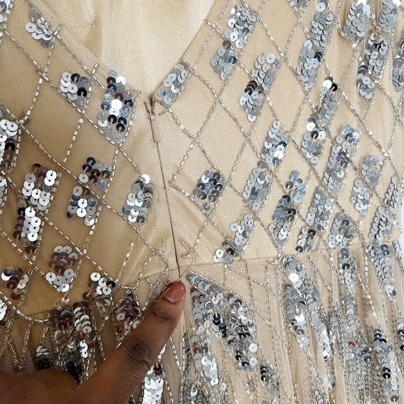 Max Duggal Embellished Sleeveless V Neck A Line Gown - Picture 8 of 10